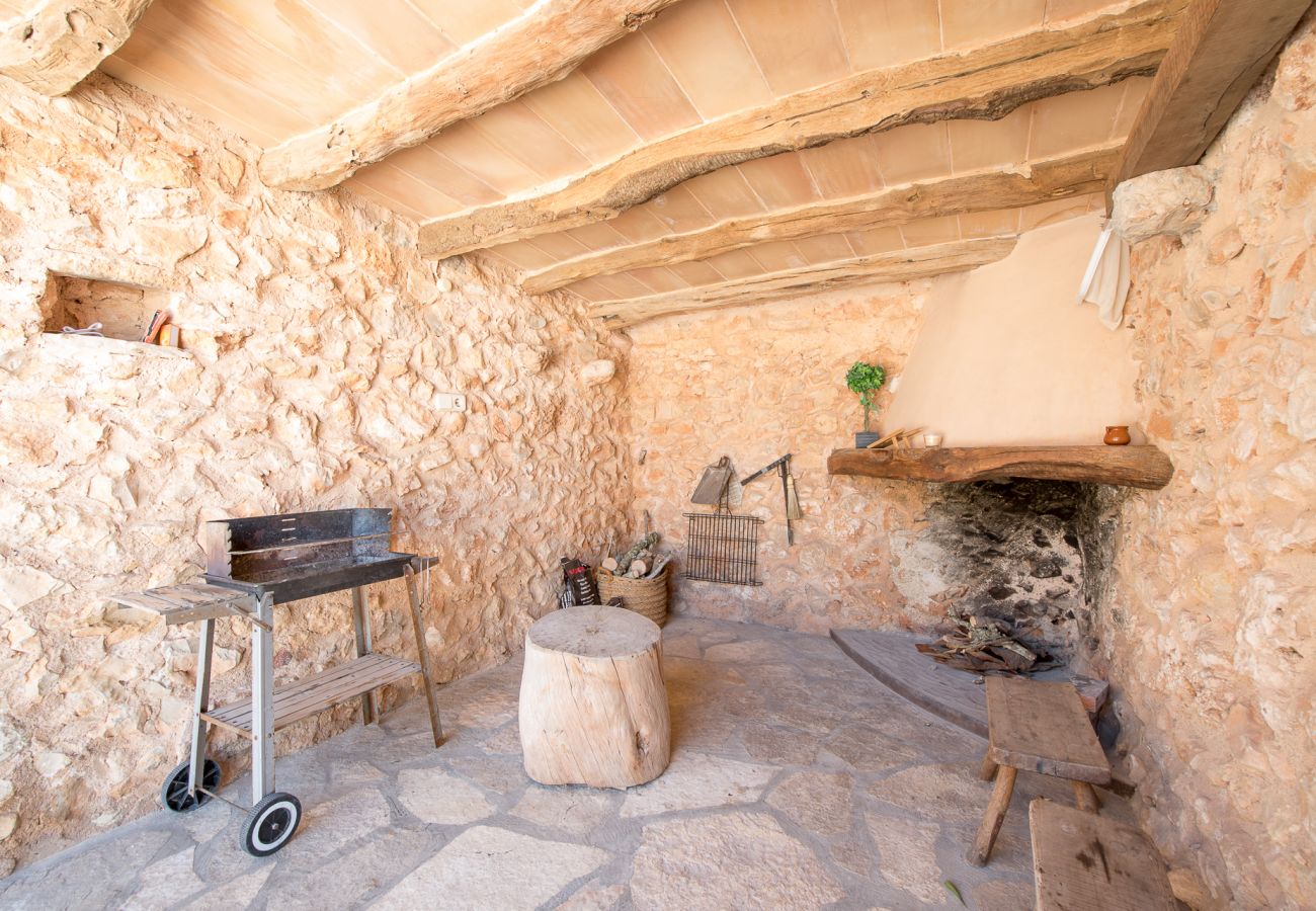 Landhaus in Cas Concos Des Cavaller - Winter Finca Can Concarri