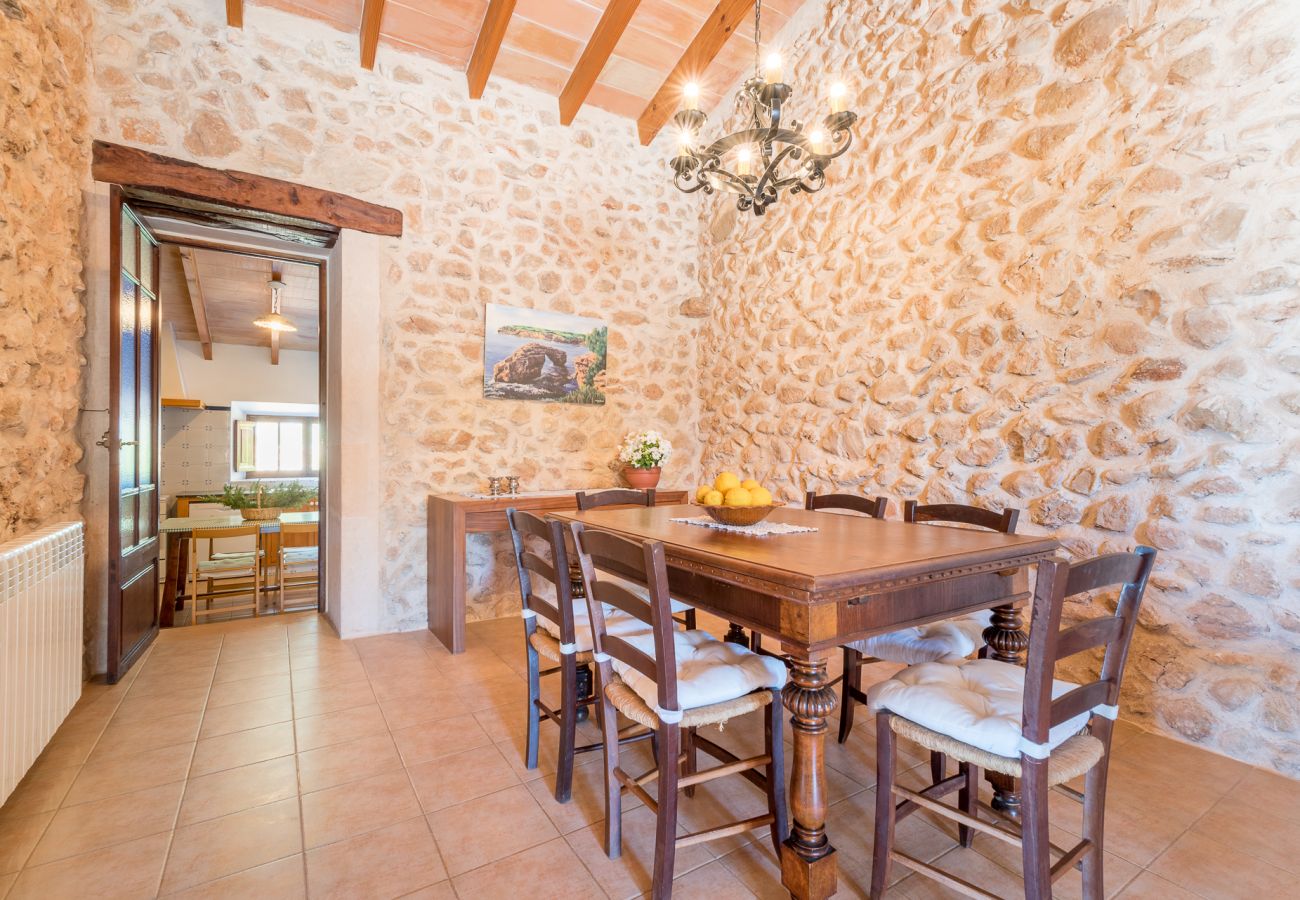 Landhaus in Cas Concos Des Cavaller - Winter Finca Can Concarri