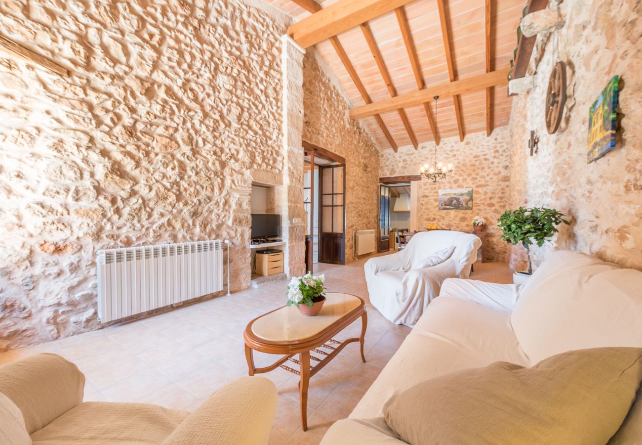 Landhaus in Cas Concos Des Cavaller - Winter Finca Can Concarri