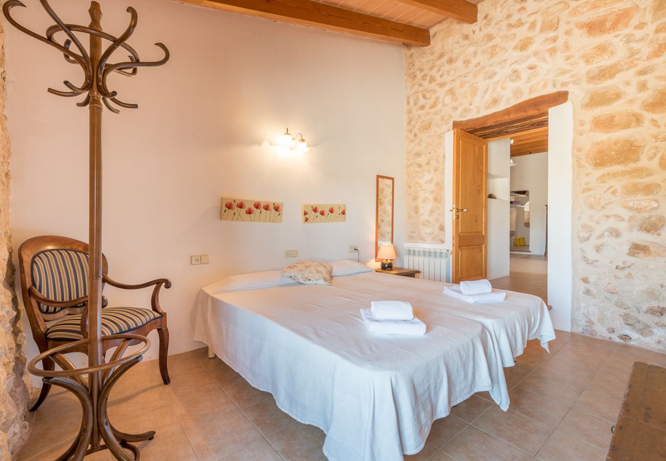 Landhaus in Cas Concos Des Cavaller - Winter Finca Can Concarri