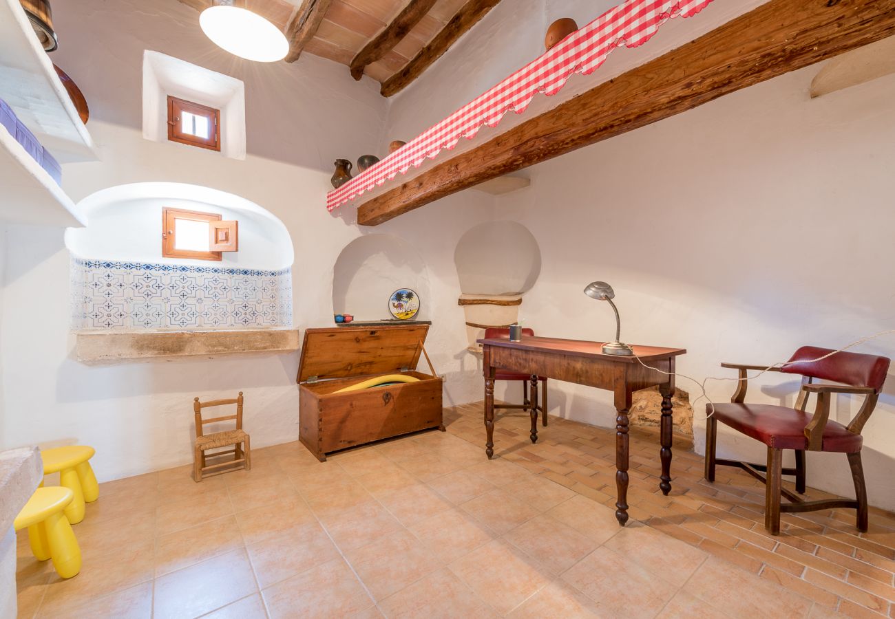 Landhaus in Cas Concos Des Cavaller - Winter Finca Can Concarri