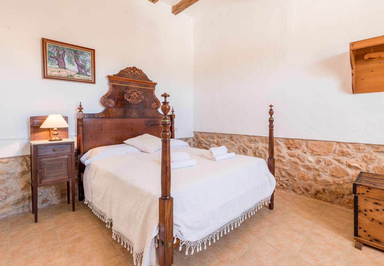 Landhaus in Cas Concos Des Cavaller - Winter Finca Can Concarri