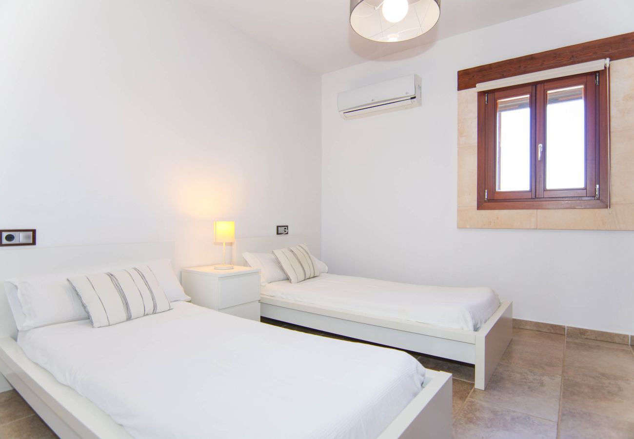 Finca in Sa Pobla - 140 Villa Son Ferragut VT/2073  by Mallorca Charm