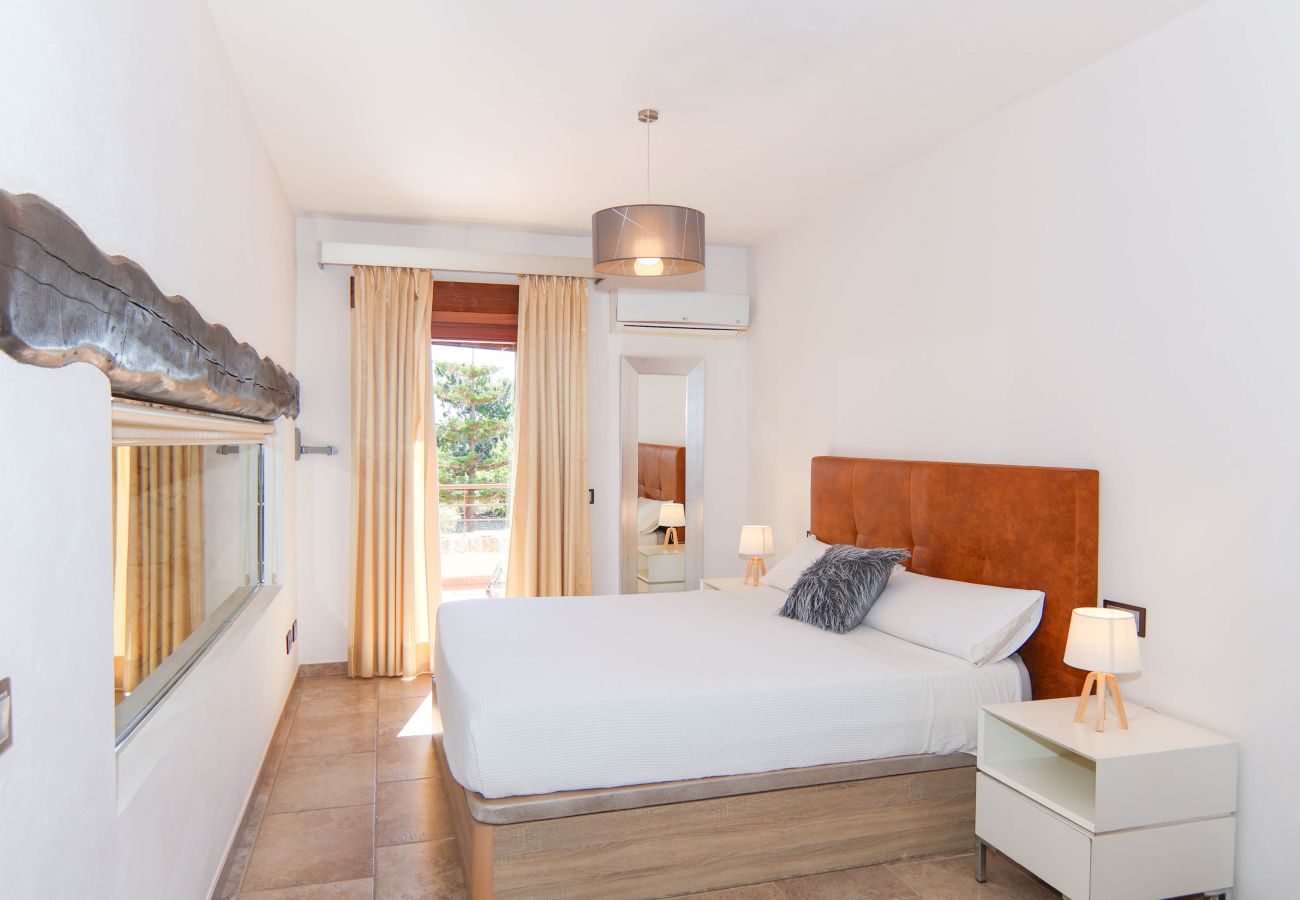 Finca in Sa Pobla - 140 Villa Son Ferragut VT/2073  by Mallorca Charm