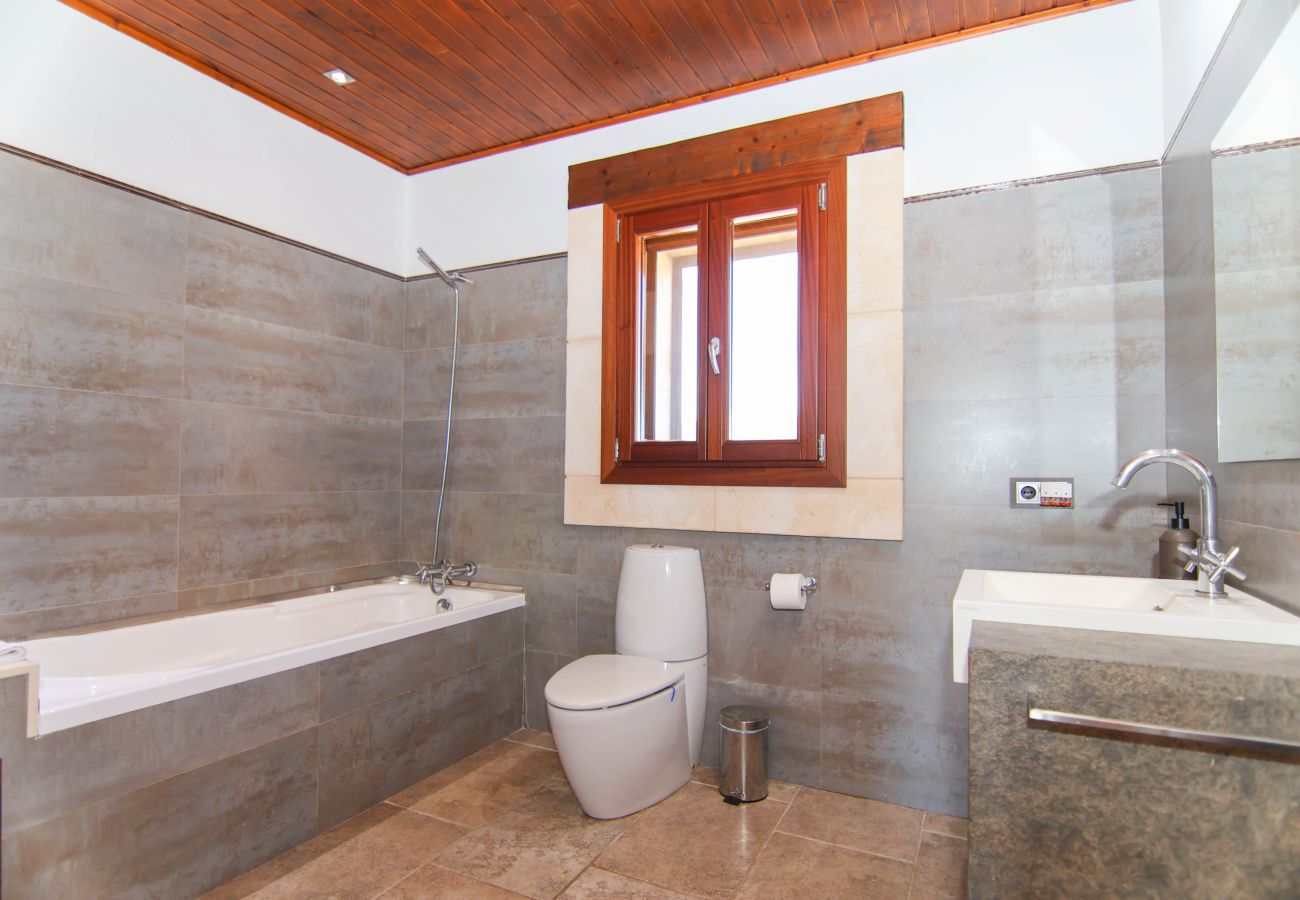 Finca in Sa Pobla - 140 Villa Son Ferragut VT/2073  by Mallorca Charm