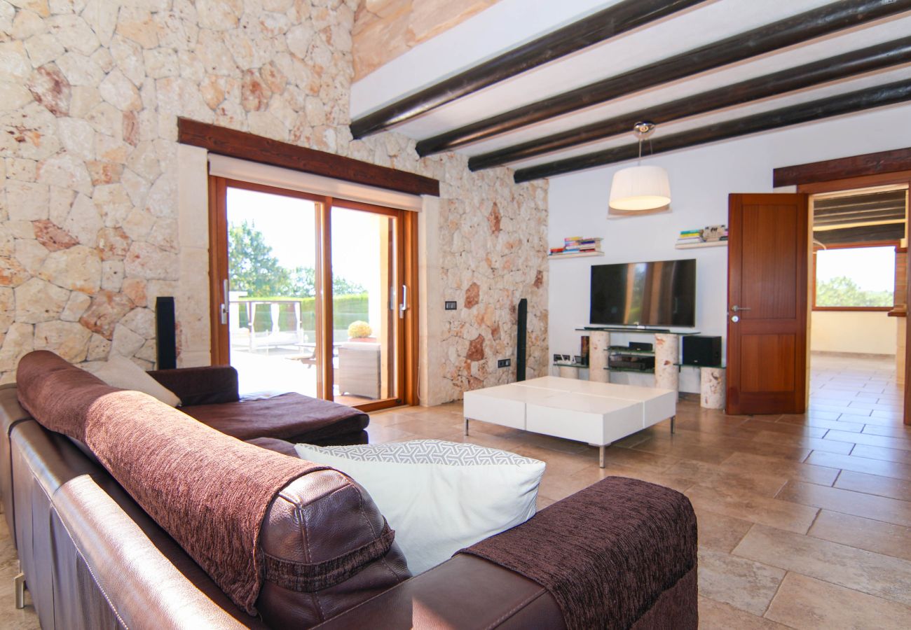 Finca in Sa Pobla - 140 Villa Son Ferragut VT/2073  by Mallorca Charm