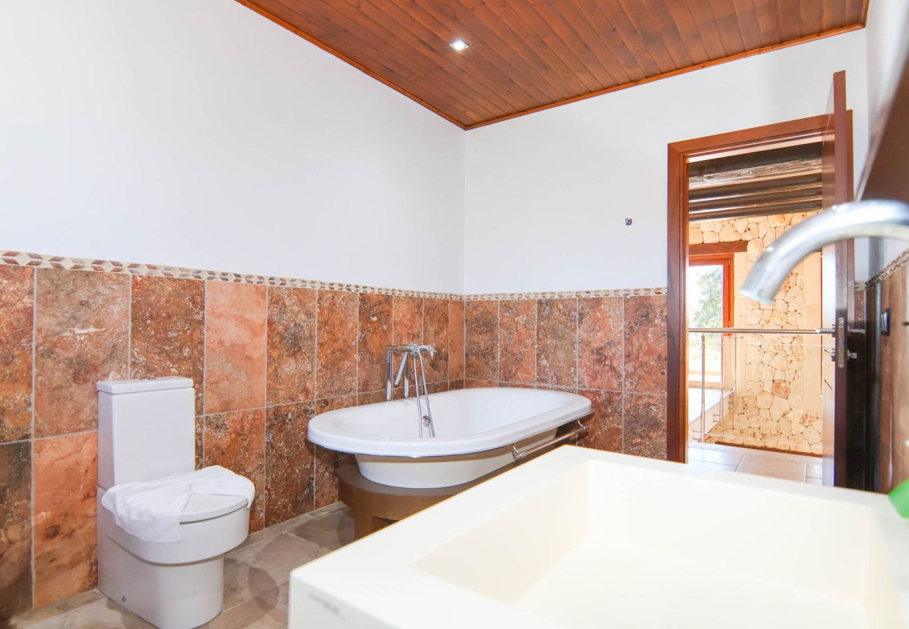 Finca in Sa Pobla - 140 Villa Son Ferragut VT/2073  by Mallorca Charm