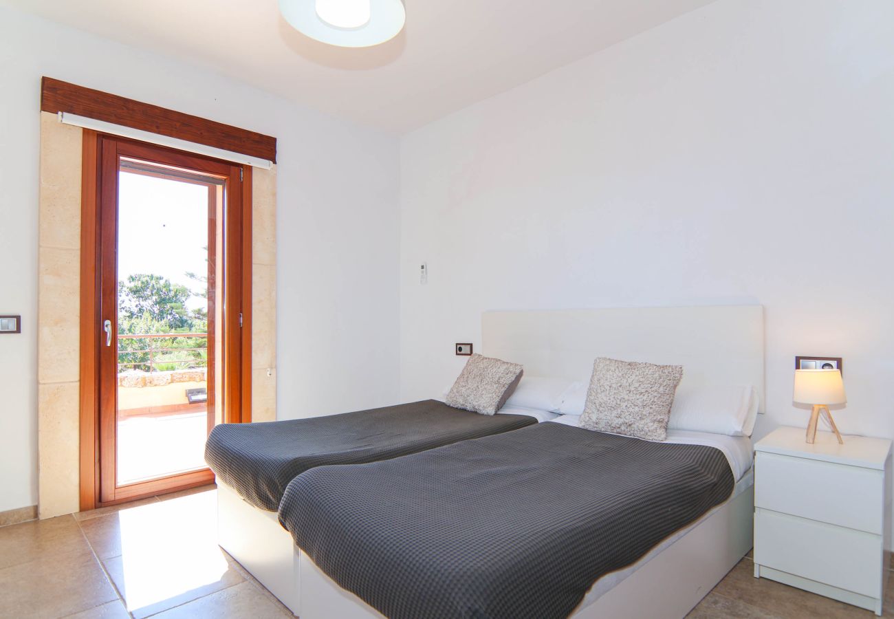 Finca in Sa Pobla - 140 Villa Son Ferragut VT/2073  by Mallorca Charm