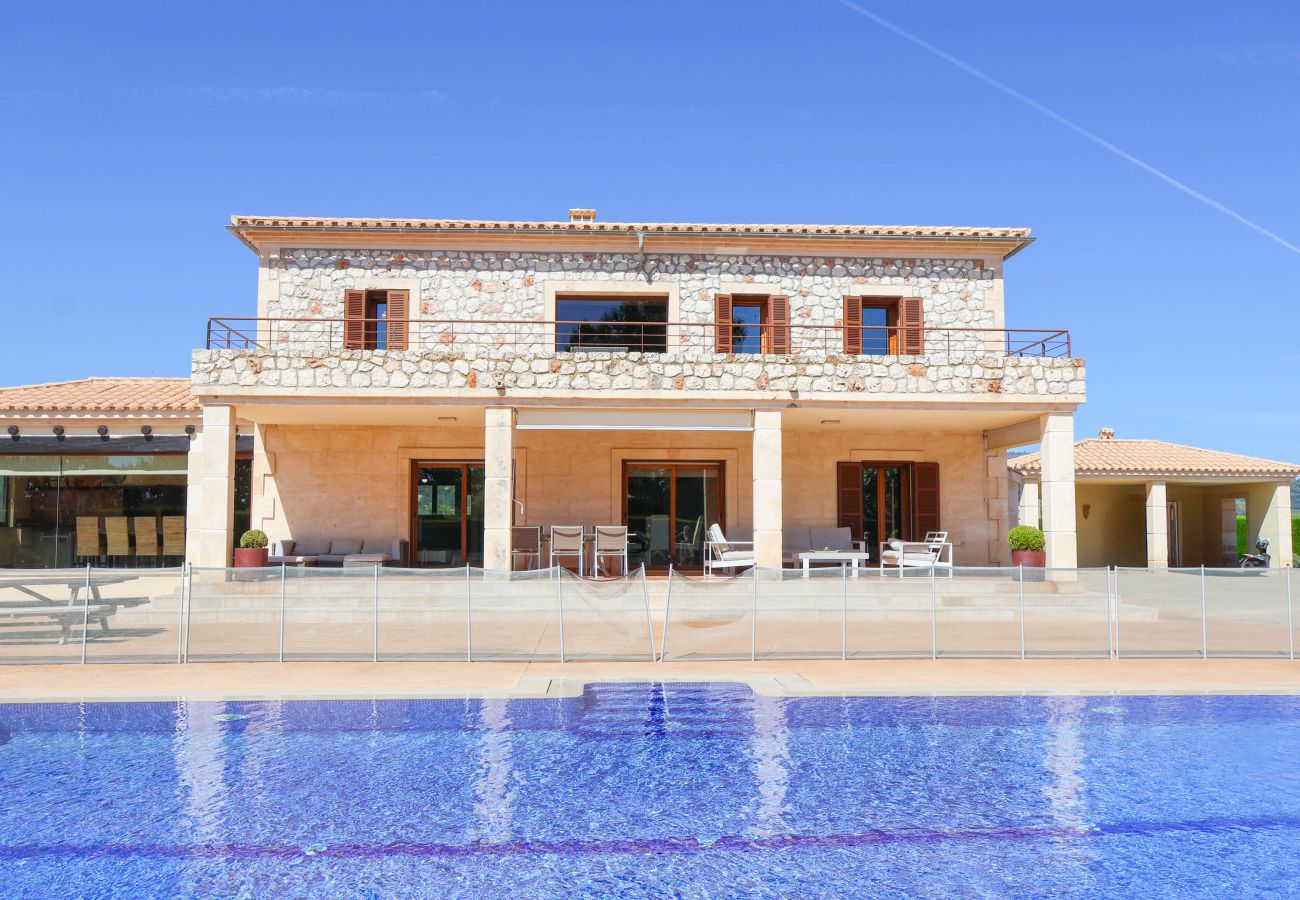 Finca in Sa Pobla - 140 Villa Son Ferragut VT/2073  by Mallorca Charm