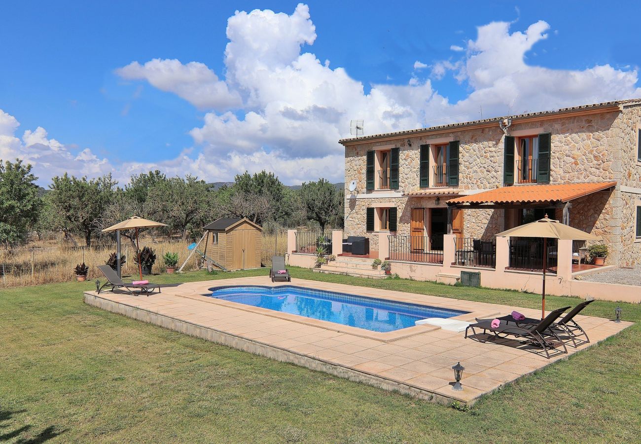 Ferienhaus mit Garten und Pool auf Mallorca