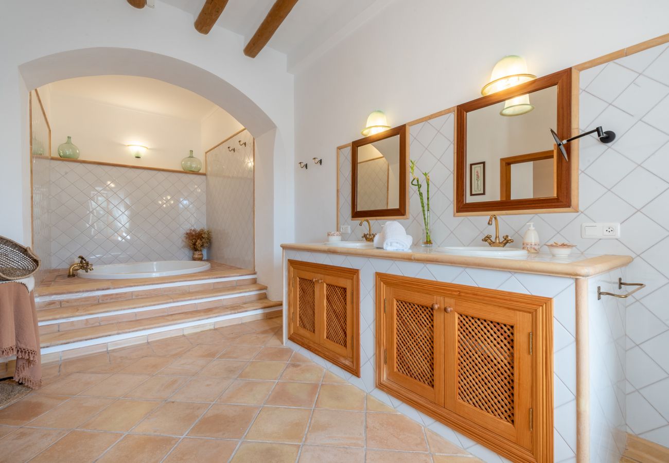 Ferienhaus in Manacor - Finca Es Castellot Vell