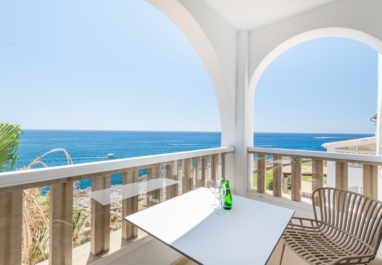 Aparthotel in Portocolom - Apartamento  con vistas al mar 1
