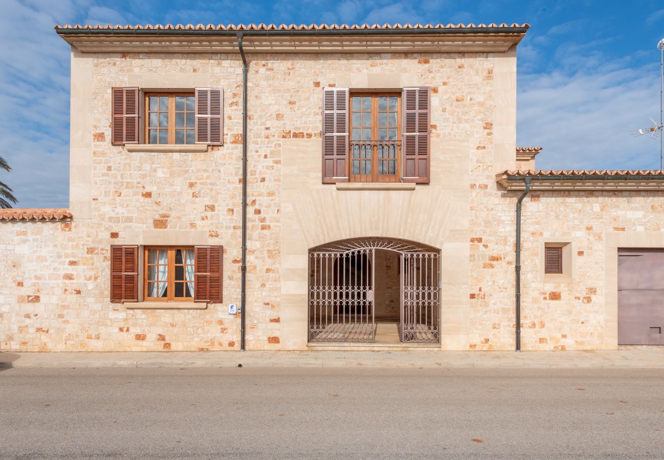 Villa in Es Llombards - Finca Sa Bassa des Castellet