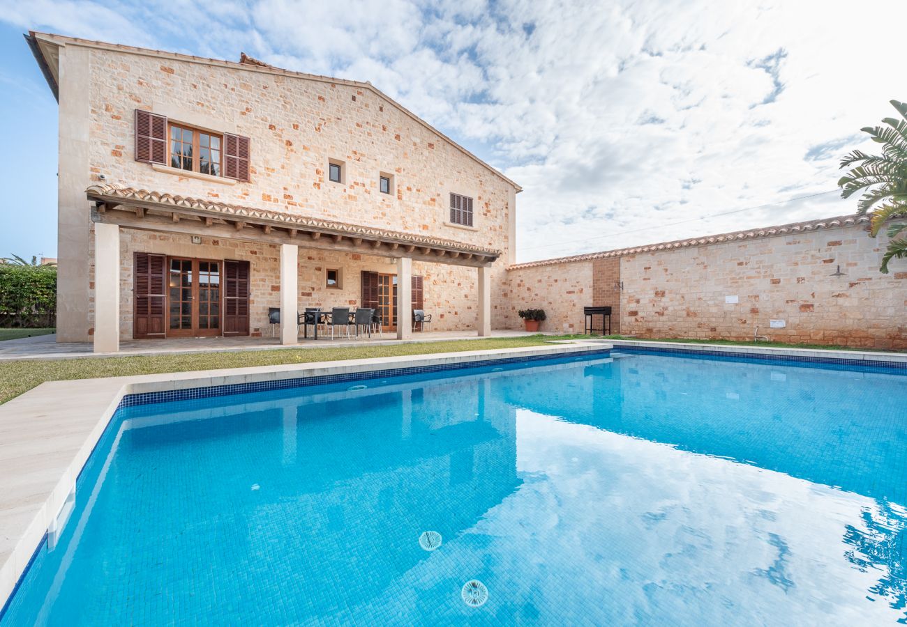 Villa in Es Llombards - Finca Sa Bassa des Castellet