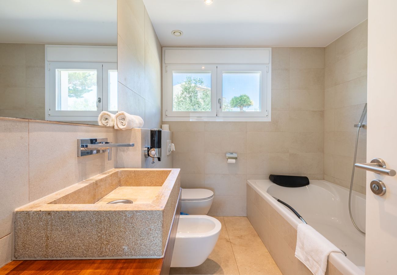 Villa in Cala Murada - Villa Mediterraneo (Vaalmar)