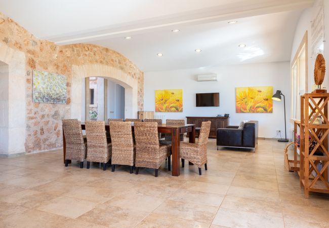 Villa in Llucmajor - Sol y Vida - Agroturismo Son Sampoli Villa in Llucmajor - Sol y Vida - Agroturismo Son Sampoli