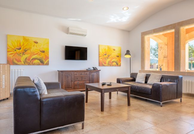 Villa in Llucmajor - Sol y Vida - Agroturismo Son Sampoli Villa in Llucmajor - Sol y Vida - Agroturismo Son Sampoli