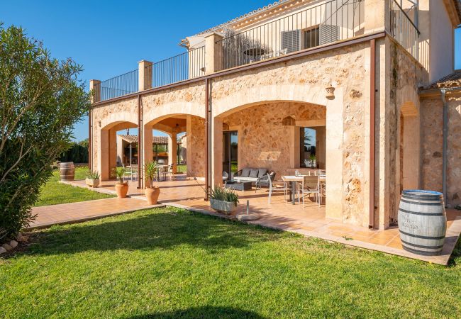 Villa in Llucmajor - Sol y Vida - Agroturismo Son Sampoli Villa in Llucmajor - Sol y Vida - Agroturismo Son Sampoli