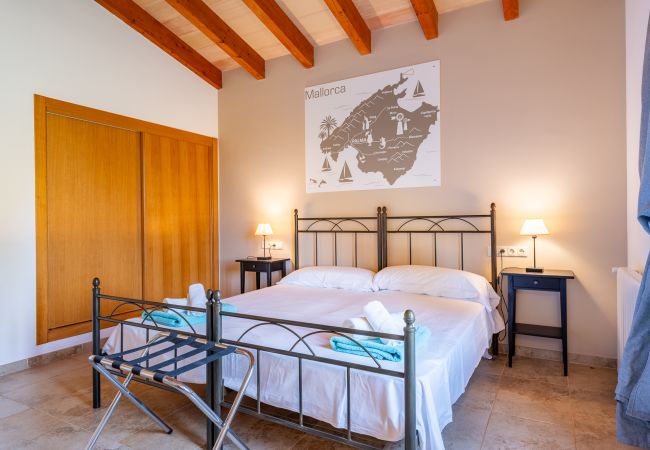 Villa in Llucmajor - Sol y Vida - Agroturismo Son Sampoli Villa in Llucmajor - Sol y Vida - Agroturismo Son Sampoli