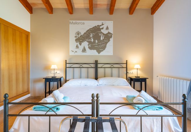 Villa in Llucmajor - Sol y Vida - Agroturismo Son Sampoli Villa in Llucmajor - Sol y Vida - Agroturismo Son Sampoli
