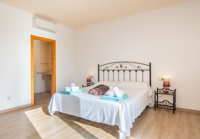 Villa in Llucmajor - Sol y Vida - Agroturismo Son Sampoli Villa in Llucmajor - Sol y Vida - Agroturismo Son Sampoli