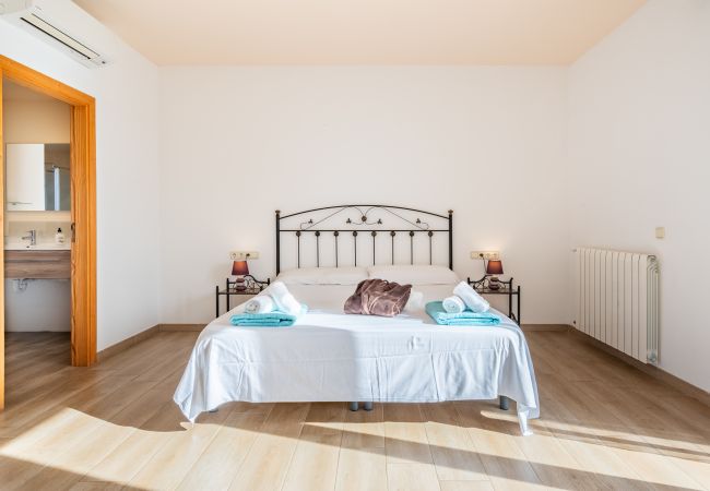 Villa in Llucmajor - Sol y Vida - Agroturismo Son Sampoli Villa in Llucmajor - Sol y Vida - Agroturismo Son Sampoli