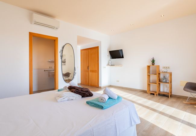 Villa in Llucmajor - Sol y Vida - Agroturismo Son Sampoli Villa in Llucmajor - Sol y Vida - Agroturismo Son Sampoli