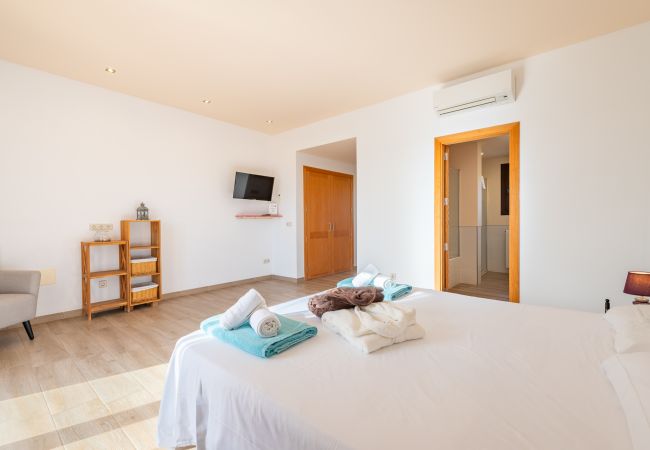 Villa in Llucmajor - Sol y Vida - Agroturismo Son Sampoli Villa in Llucmajor - Sol y Vida - Agroturismo Son Sampoli