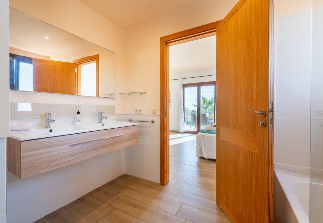 Villa in Llucmajor - Sol y Vida - Agroturismo Son Sampoli Villa in Llucmajor - Sol y Vida - Agroturismo Son Sampoli