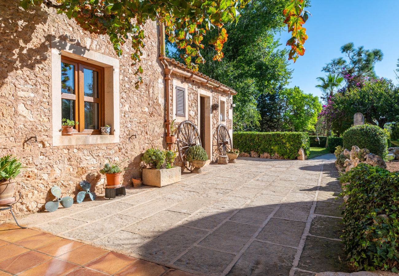 Finca in Cas Concos - Finca Can Quadrat by Mallorca House Rent