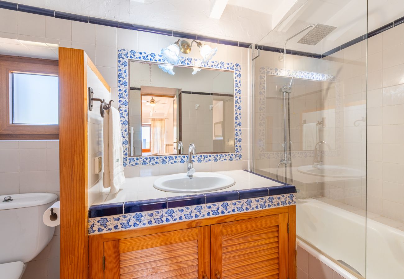 Finca in Cas Concos - Finca Can Quadrat by Mallorca House Rent