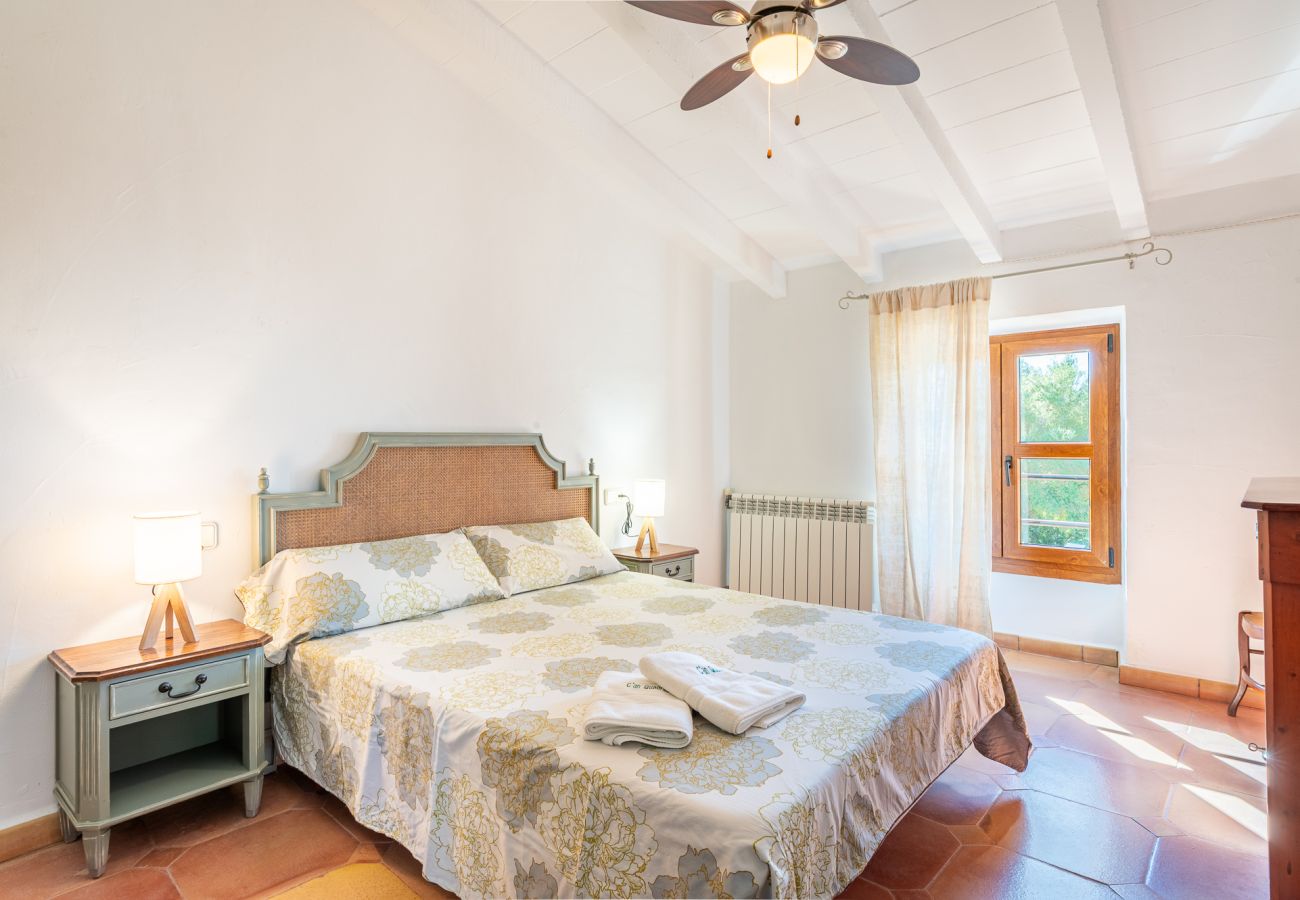 Finca in Cas Concos - Finca Can Quadrat by Mallorca House Rent