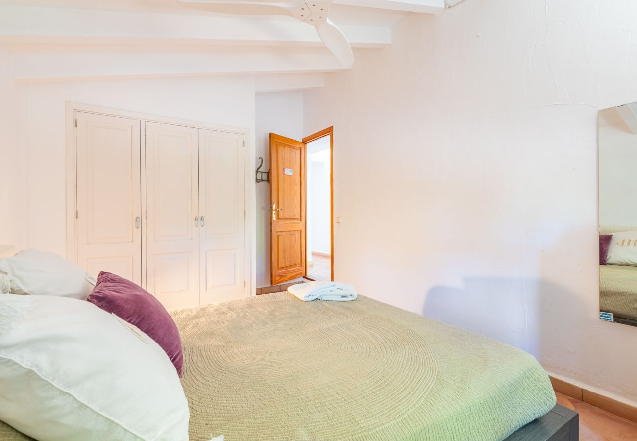 Finca in Cas Concos - Finca Can Quadrat by Mallorca House Rent